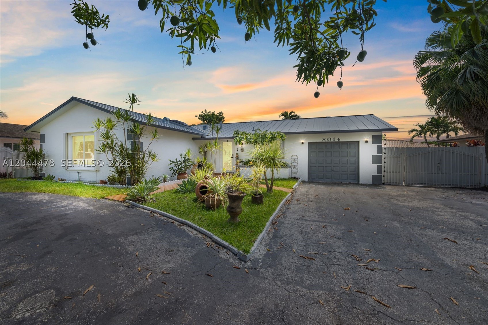 WINSTON PARK UNIT 7 - Residential