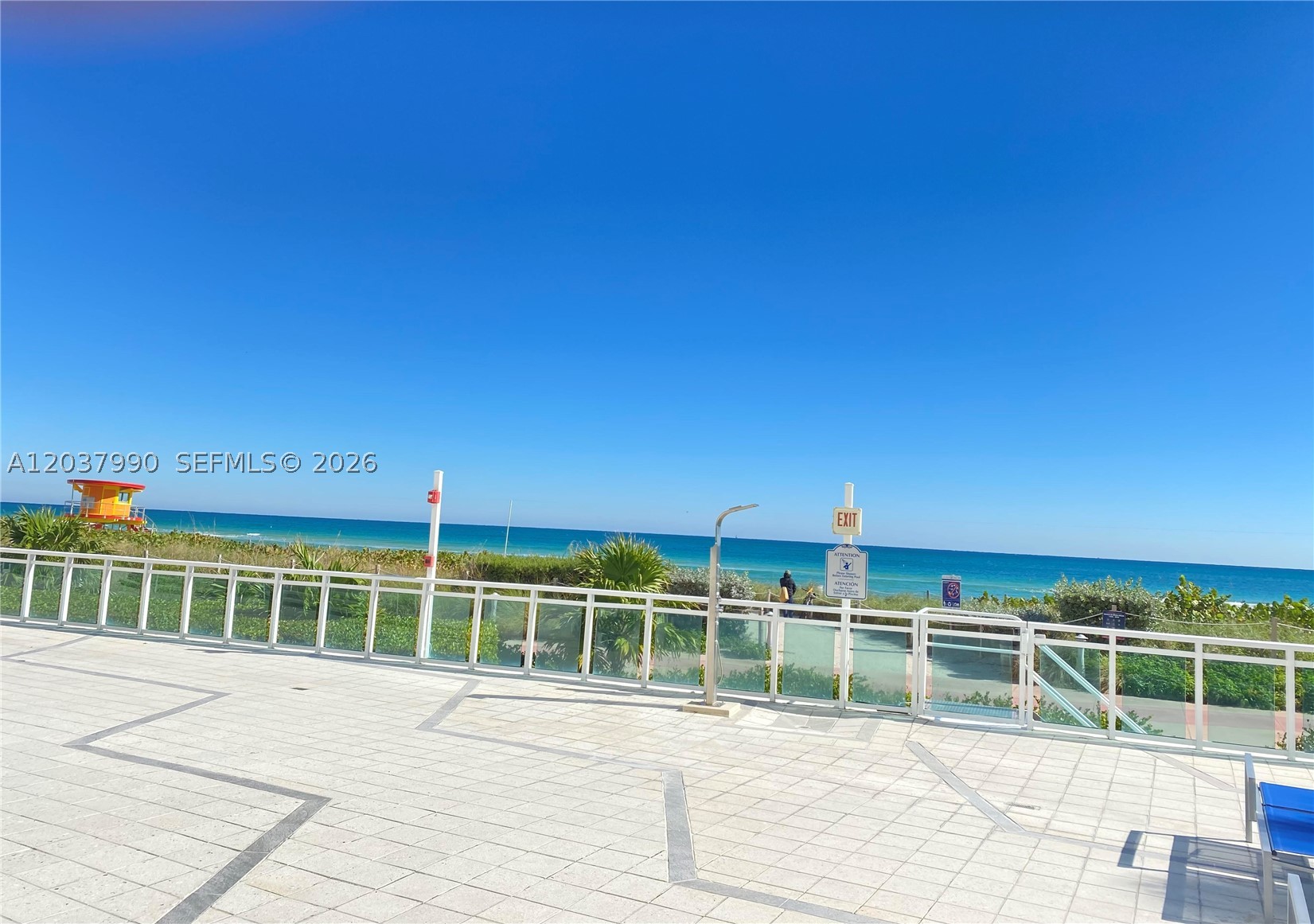 THE COLLINS CONDO - Residential Lease