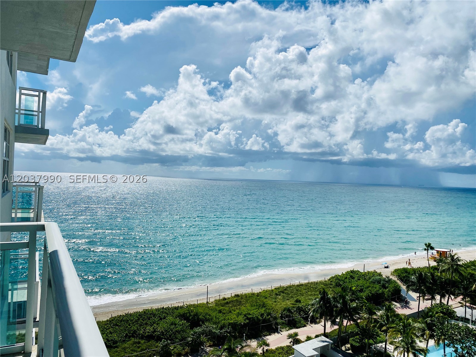 THE COLLINS CONDO - Residential Lease