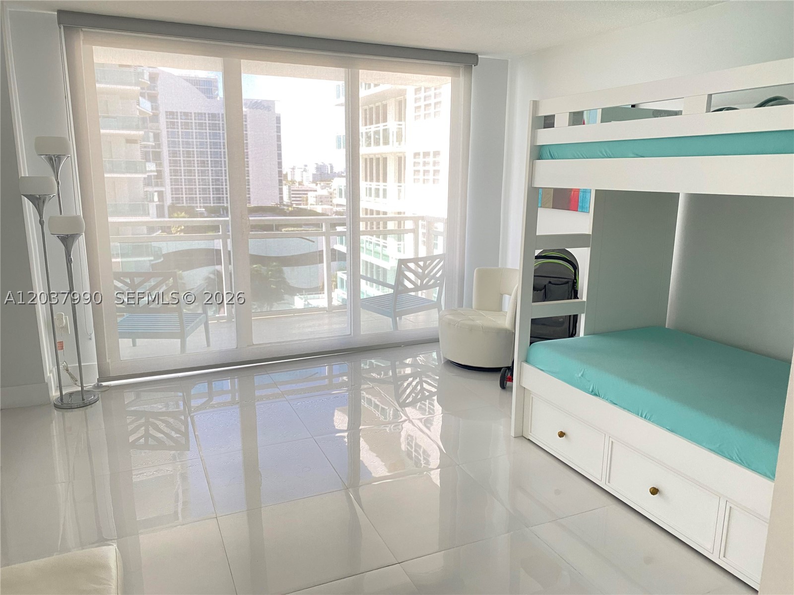 THE COLLINS CONDO - Residential Lease