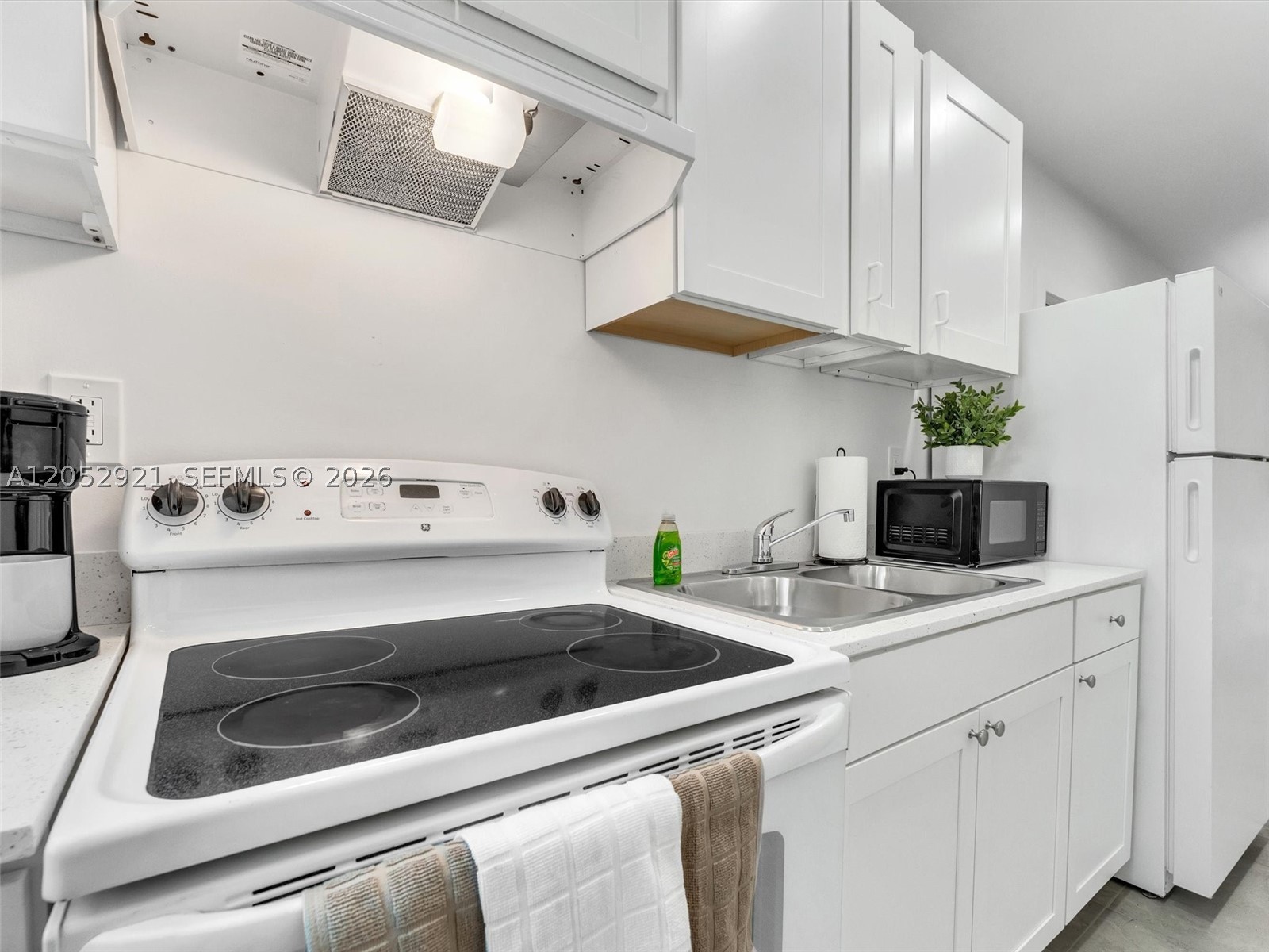 FLOREE - Residential Lease