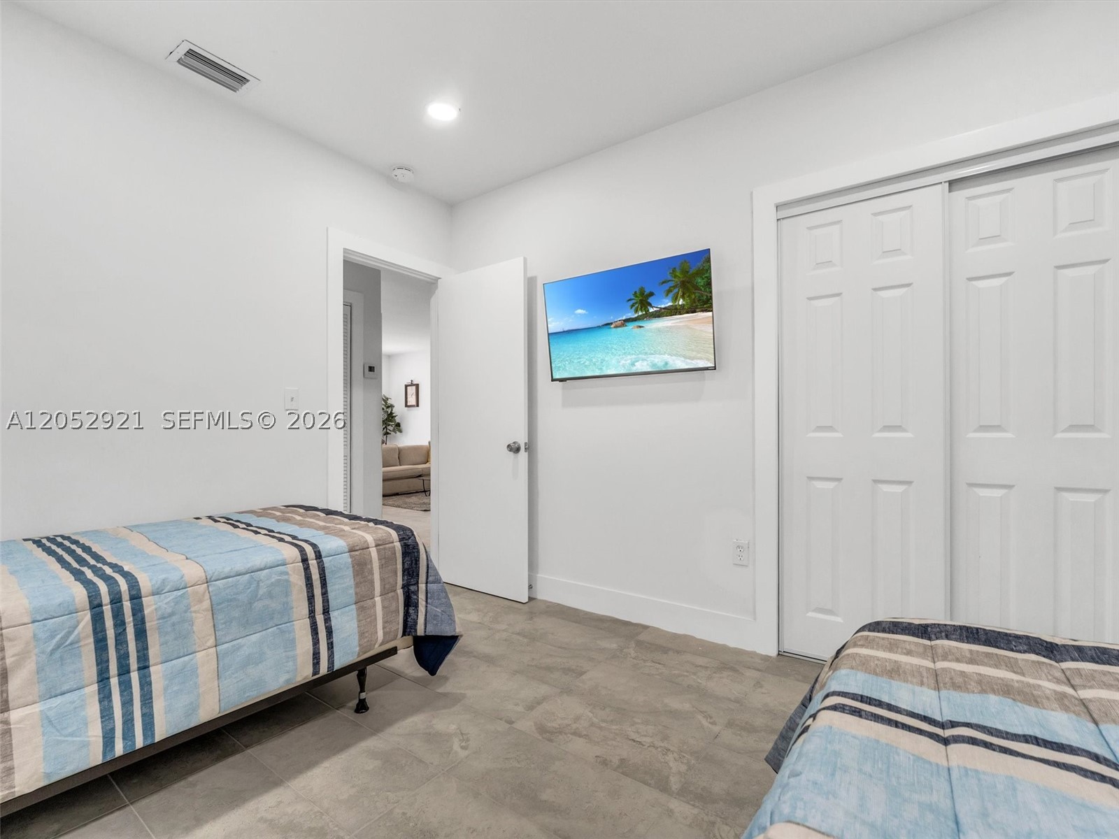 FLOREE - Residential Lease