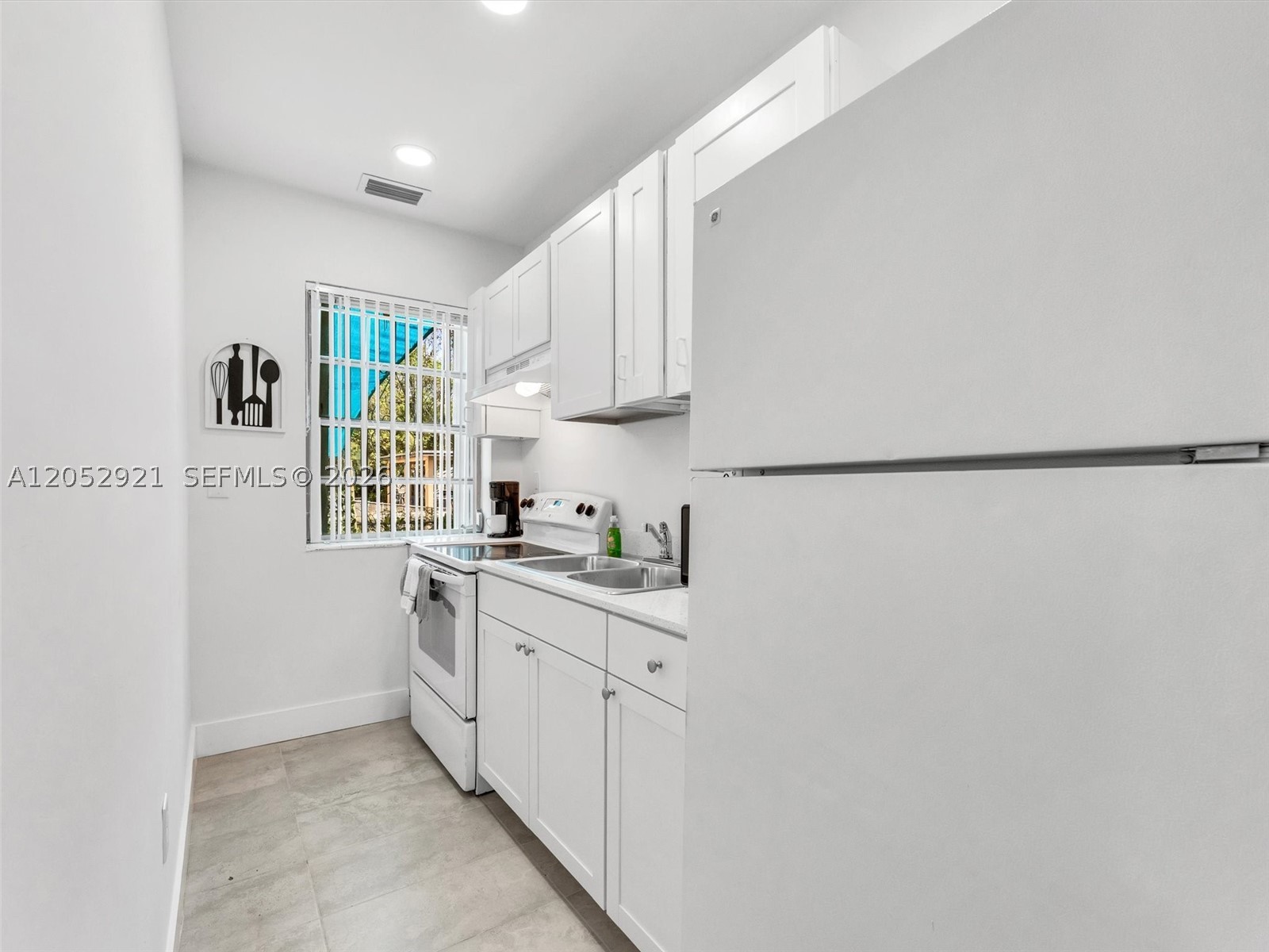 FLOREE - Residential Lease