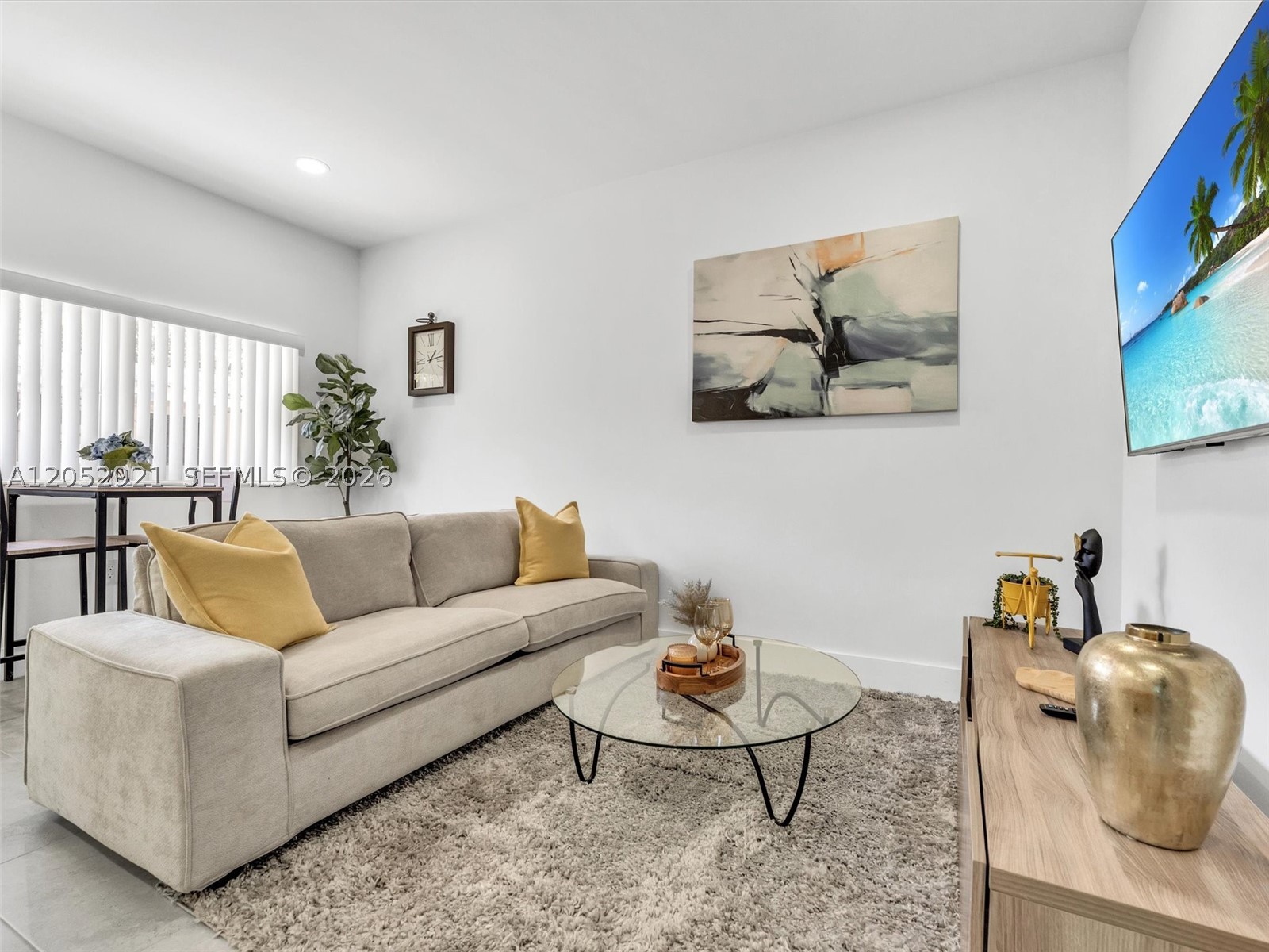 FLOREE - Residential Lease