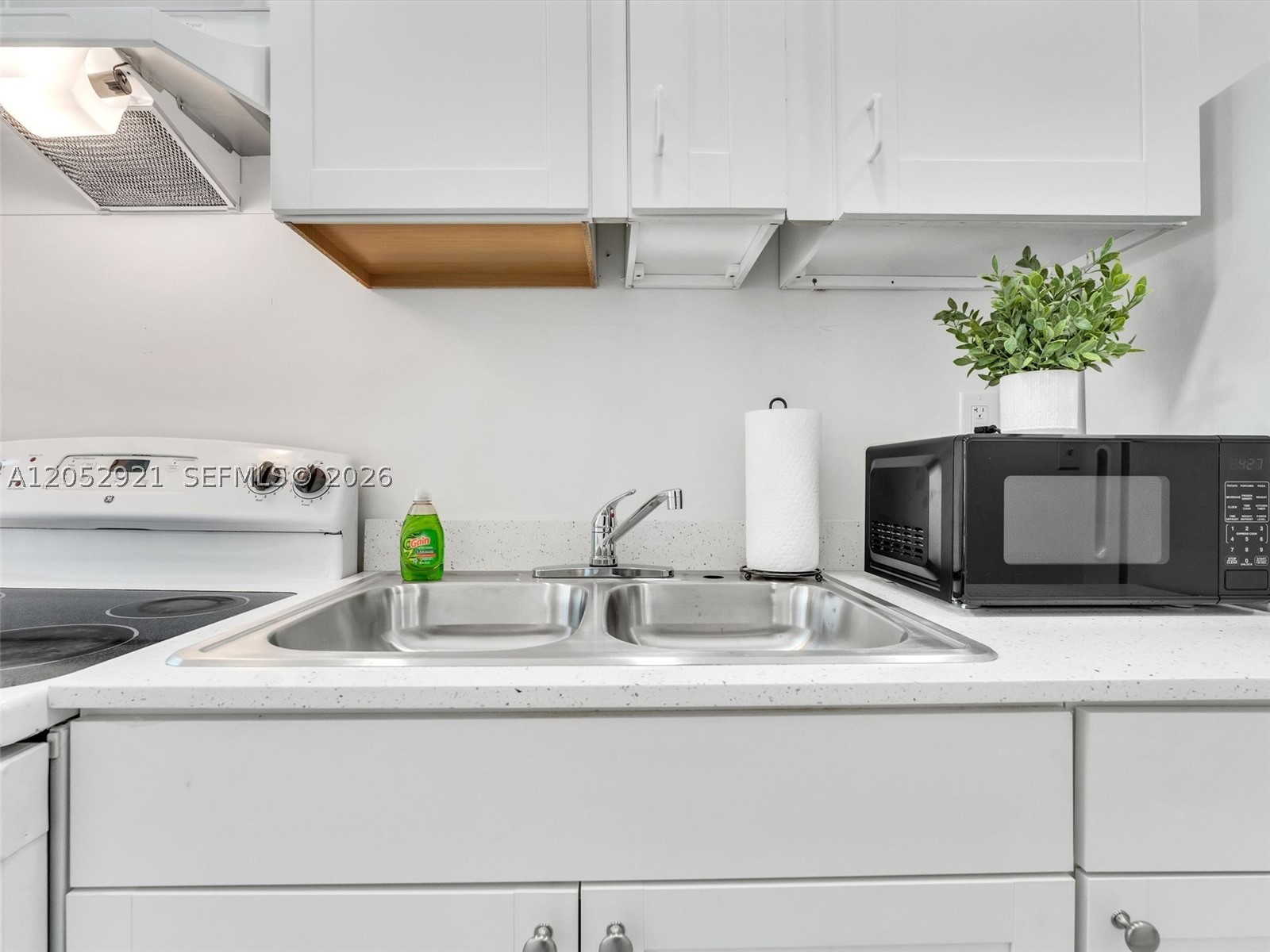 FLOREE - Residential Lease