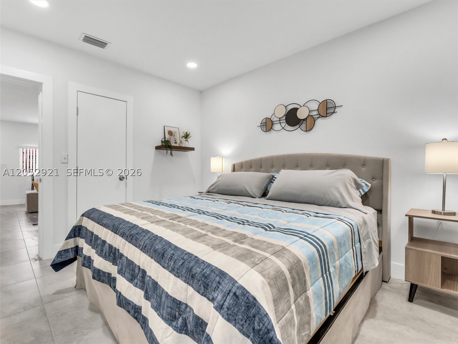 FLOREE - Residential Lease