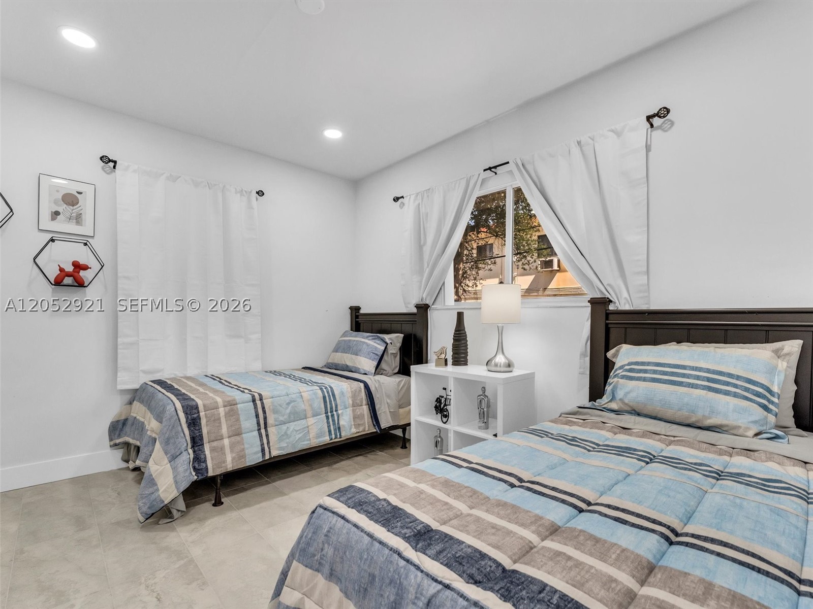 FLOREE - Residential Lease