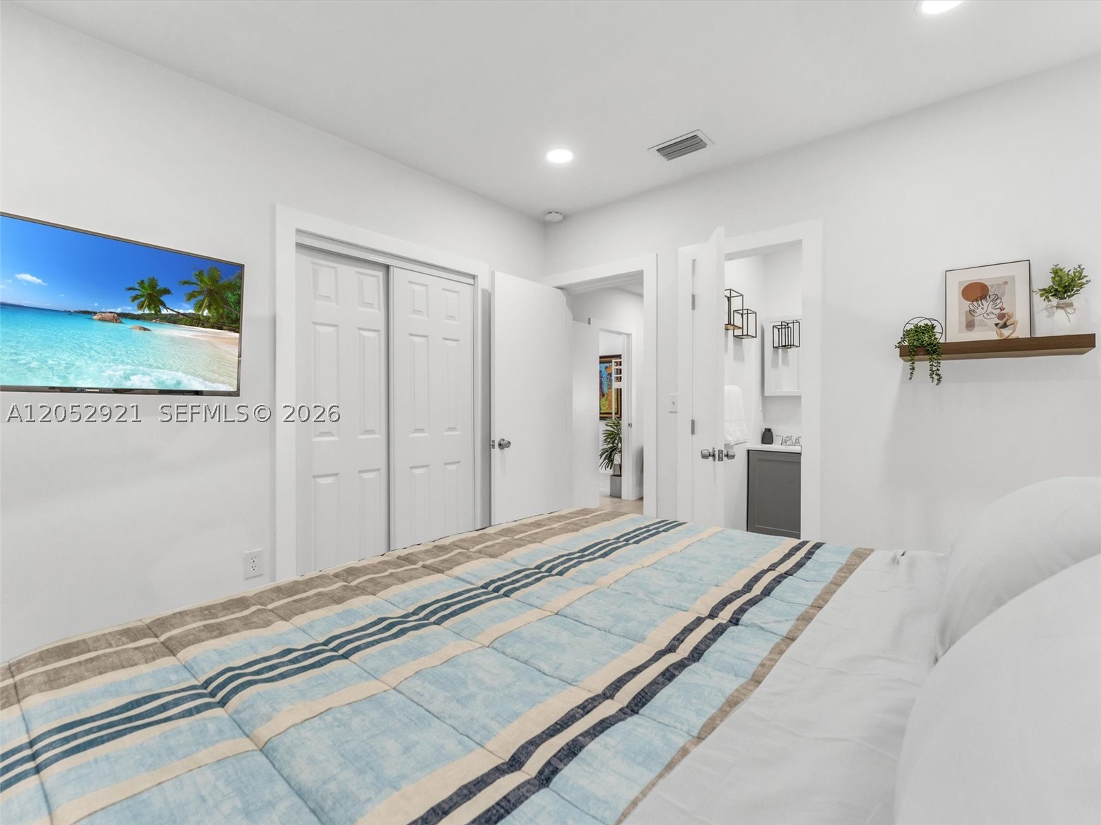 FLOREE - Residential Lease