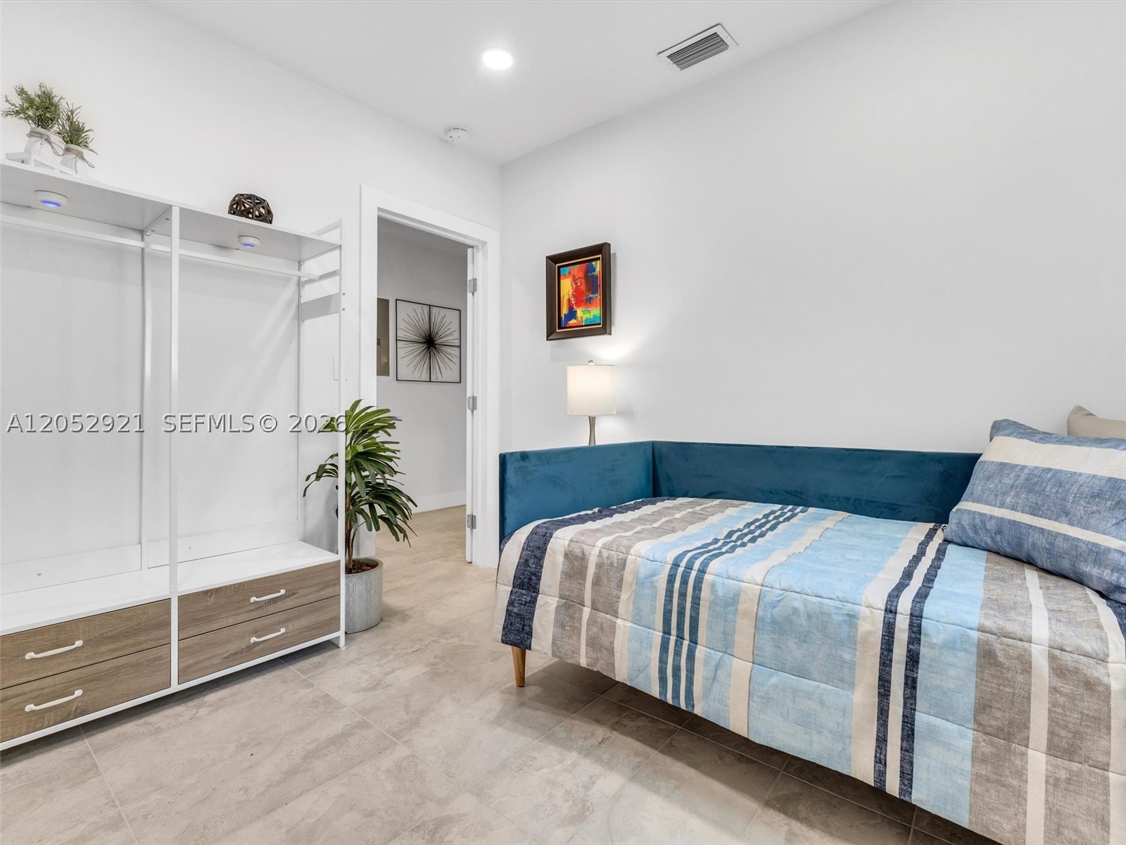 FLOREE - Residential Lease