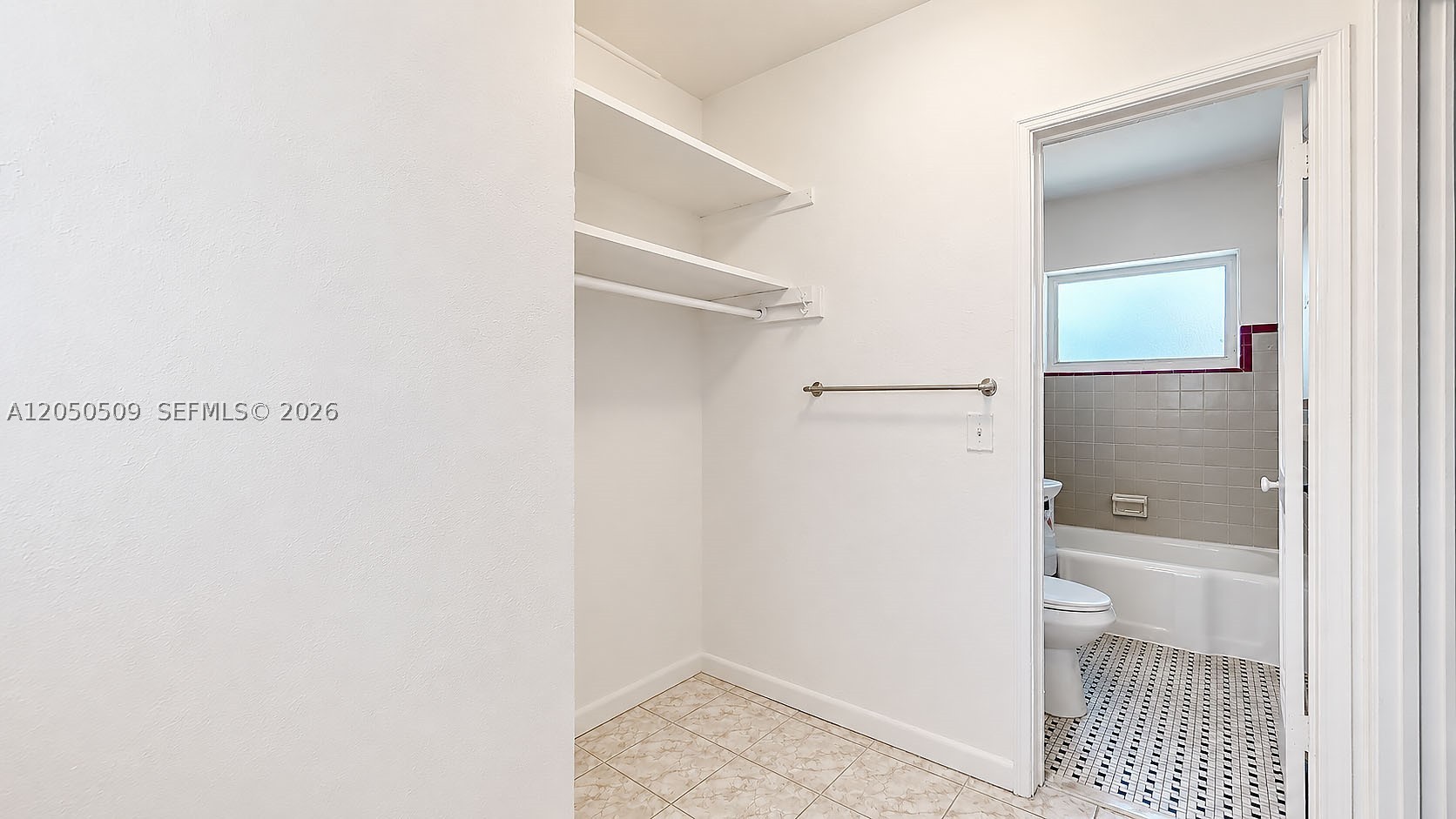SILVER BLUFF EST SEC C - Residential Lease