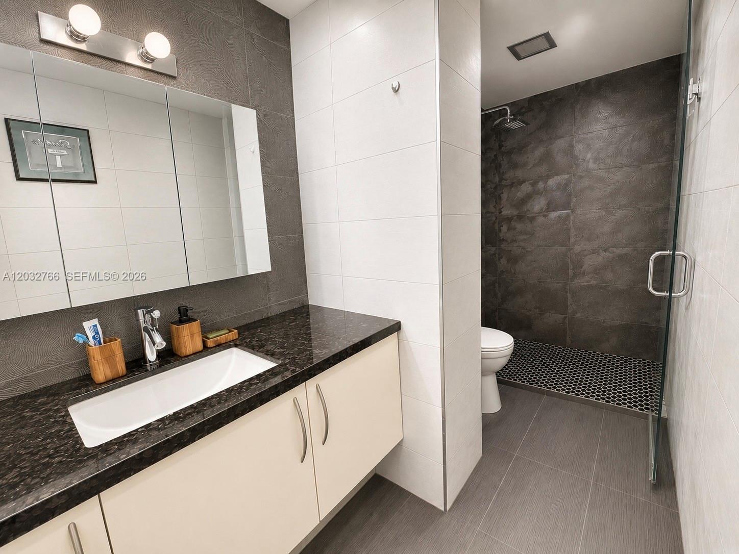 HILLCREST EAST NO 24 COND - Residential