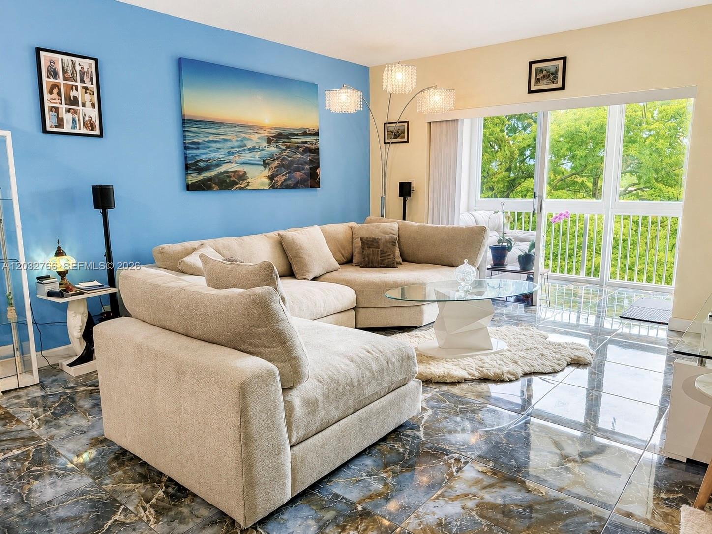 HILLCREST EAST NO 24 COND - Residential