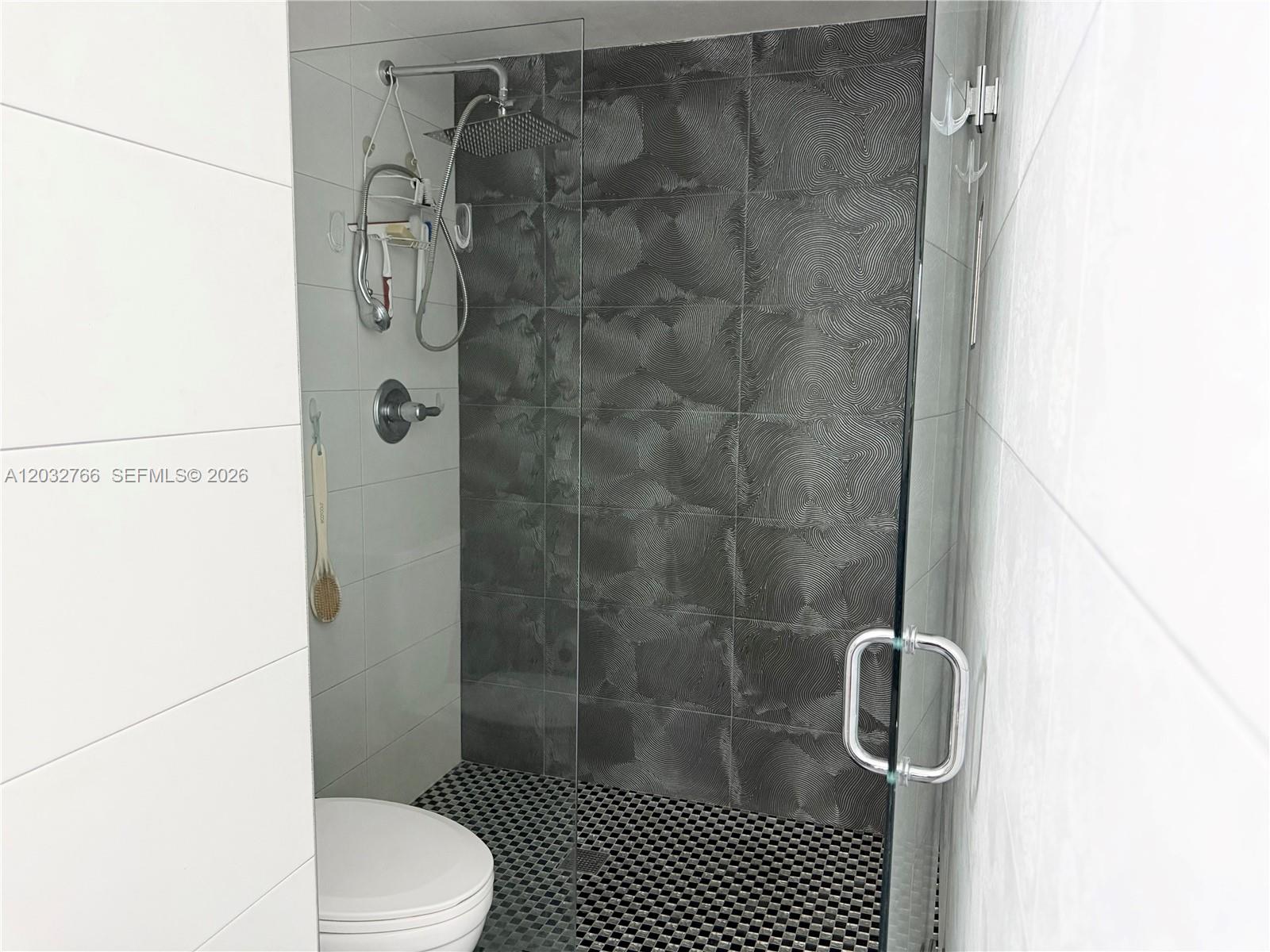 HILLCREST EAST NO 24 COND - Residential