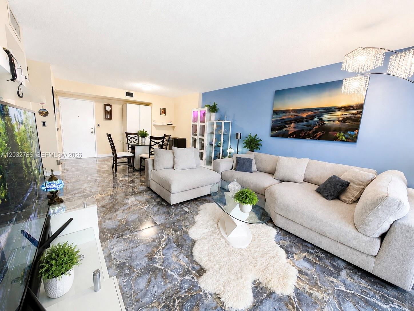 HILLCREST EAST NO 24 COND - Residential