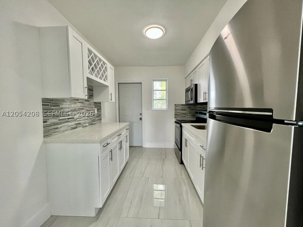 HUDSONS SUB - Residential Lease