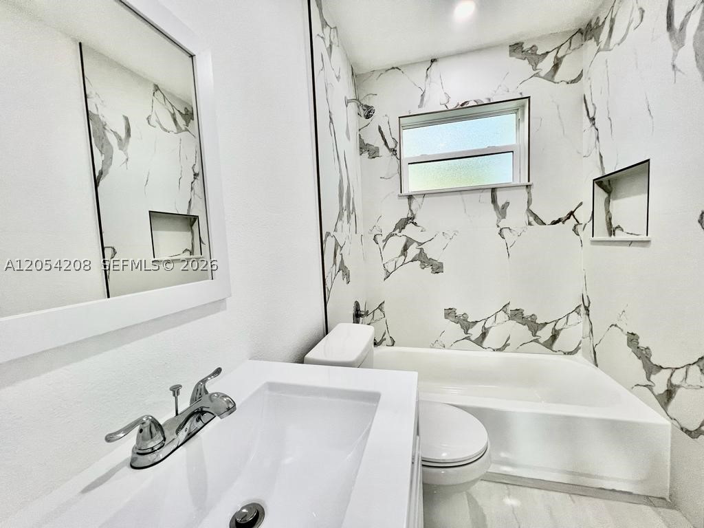 HUDSONS SUB - Residential Lease