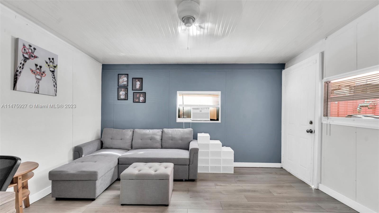 EL PRADO XVI CONDO - Residential
