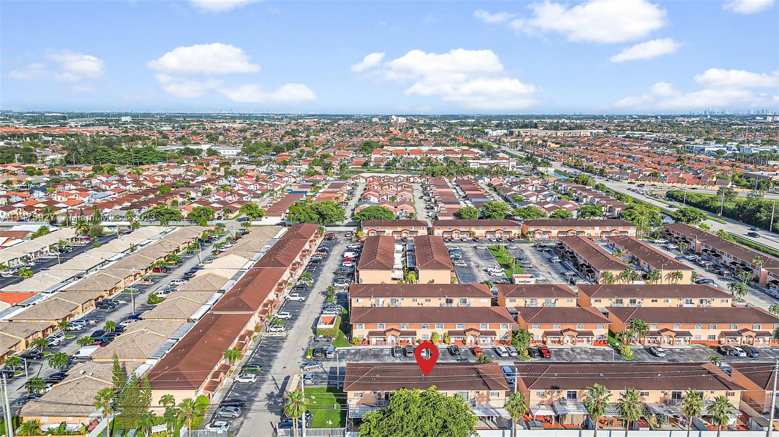 EL PRADO XVI CONDO - Residential