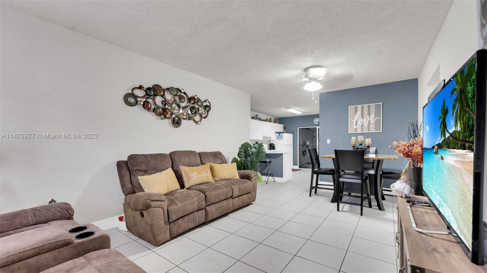 EL PRADO XVI CONDO - Residential