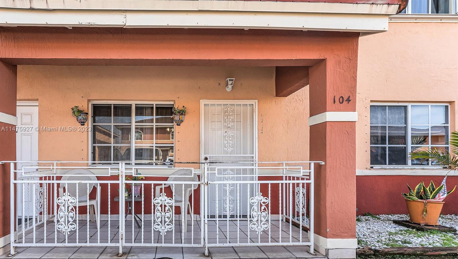 This condo is an excellent opportunity for first-time buyers and investors. This unit is a charming 2-bedroom, 2-bathroom condo that offers the perfect blend of comfort and convenience, nestled in the heart of Hialeah Gardens with a spacious layout. Don't miss out on the chance to make this property yours. Schedule a viewing today! Unit can be rented right away with Association approval. Please review the 2023 budget, Association Application and Rules & Regulations that are attached. Association does not have reserves. Financing must have minimum 25% down. Please review all documents.  Submit all offers with DU for financing or proof of funds.
*** Showings Will Begin after 11/3***