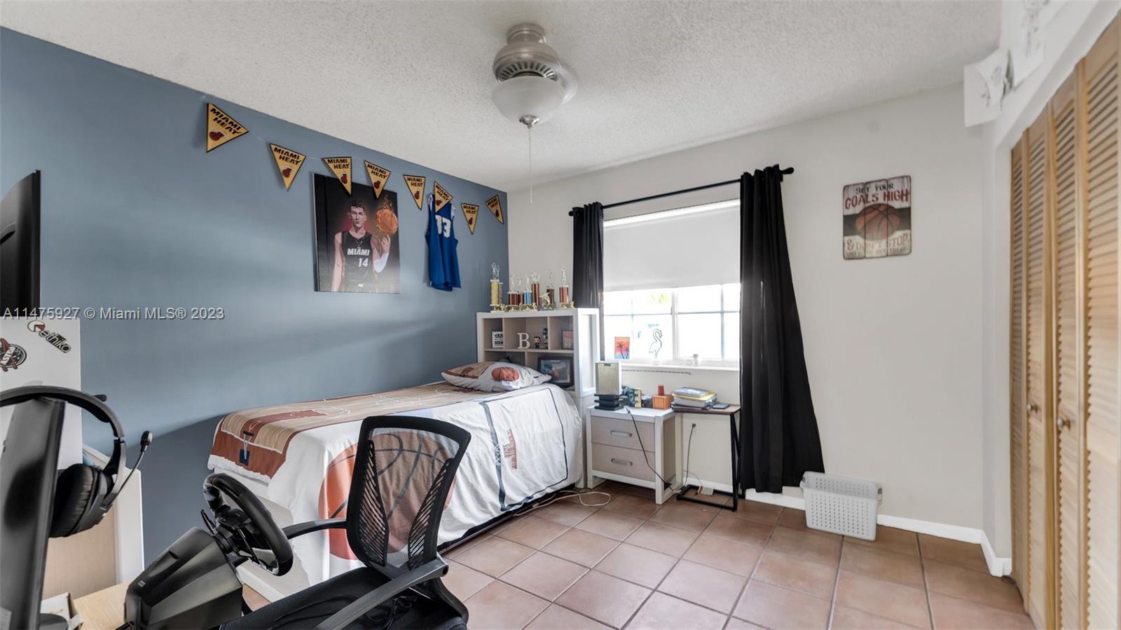 EL PRADO XVI CONDO - Residential