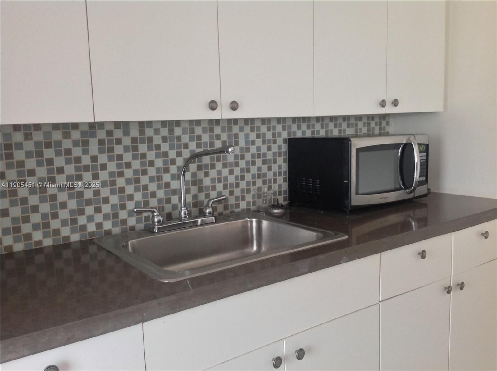 PELL MANOR CONDO - Residential