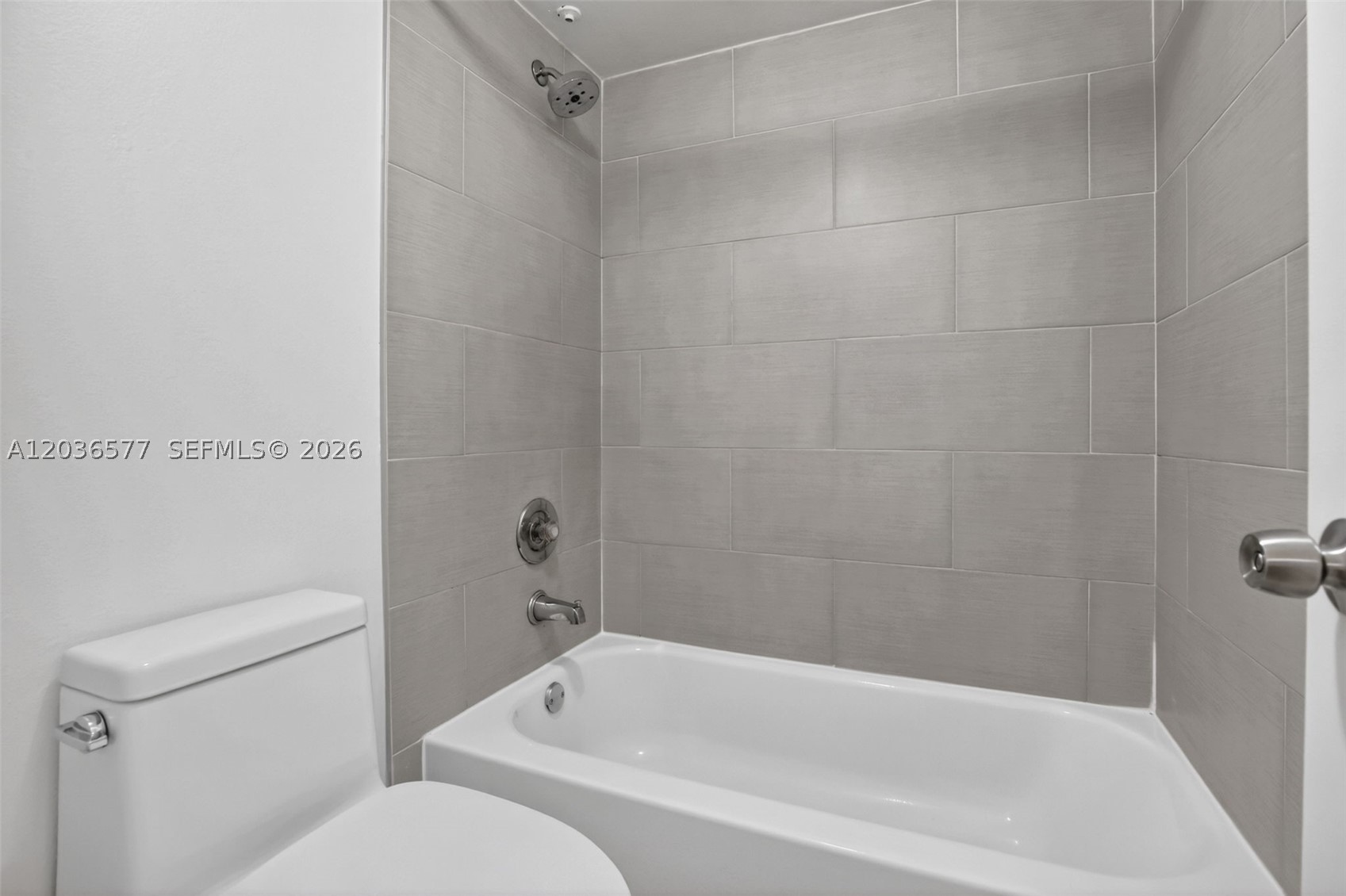 PIERPOINTE #5 CONDO #101 - Residential Lease