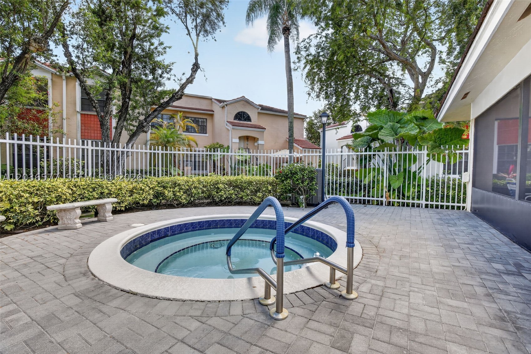 PIERPOINTE #5 CONDO #101 - Residential Lease