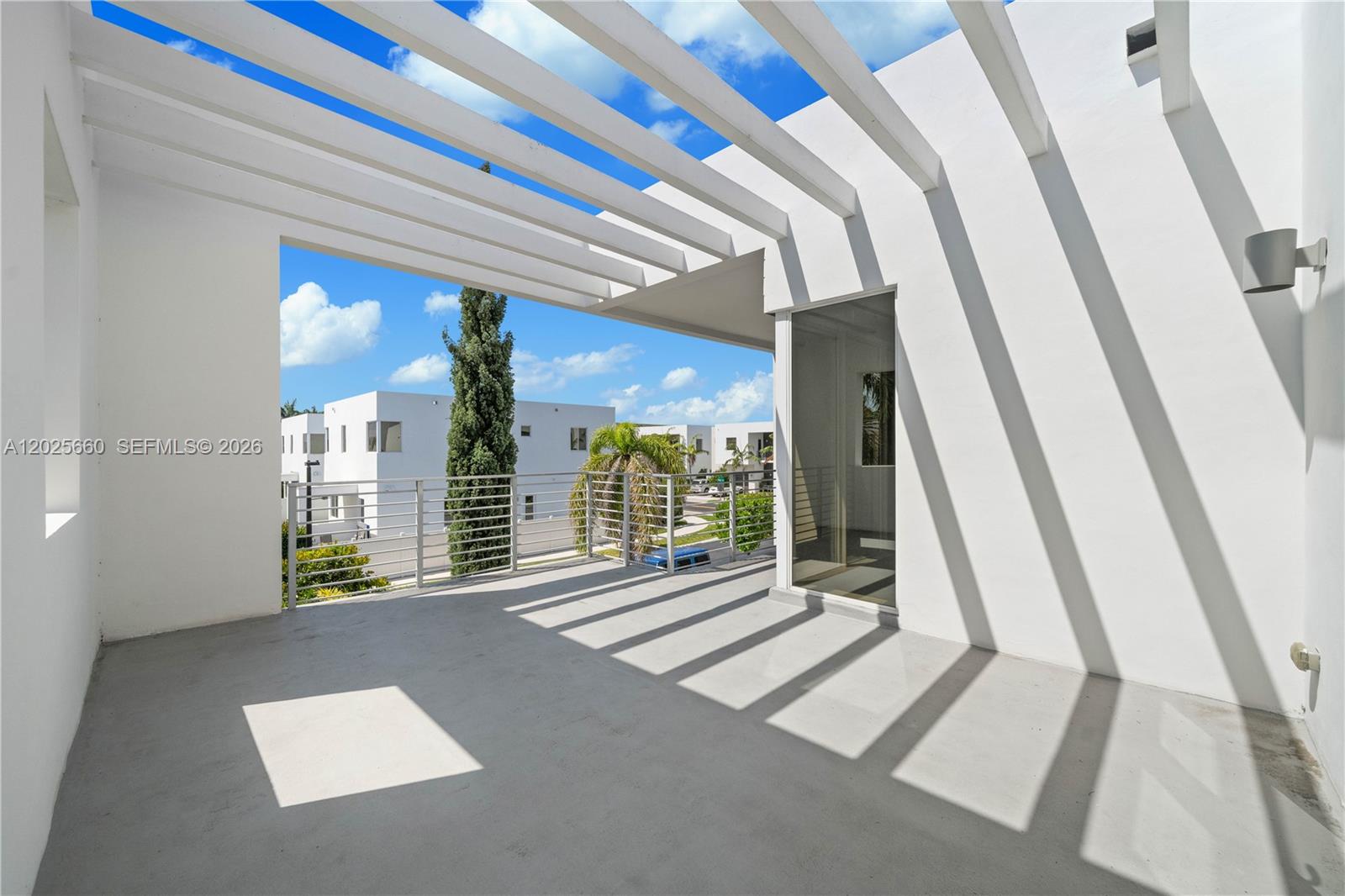DORAL COMMONS RESIDENTIAL - Residential