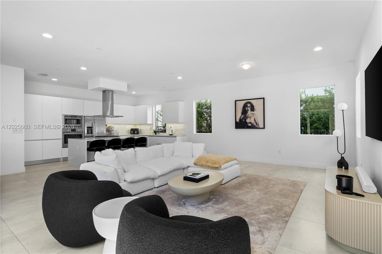 DORAL COMMONS RESIDENTIAL - Residential