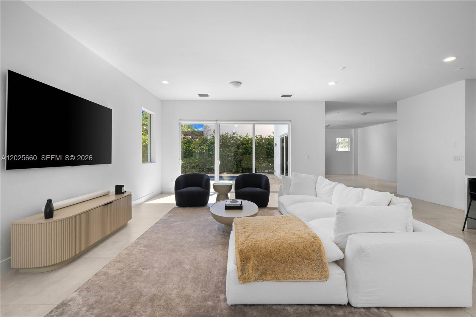DORAL COMMONS RESIDENTIAL - Residential