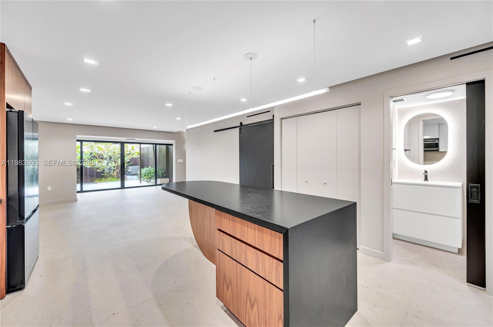 COLLONADE CONDO - Residential Lease