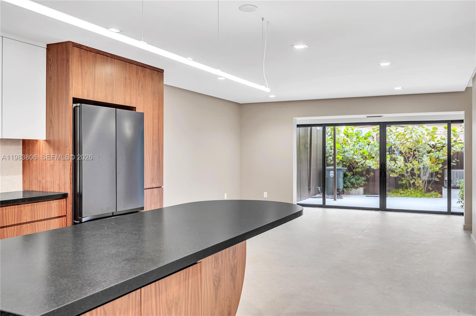 COLLONADE CONDO - Residential Lease
