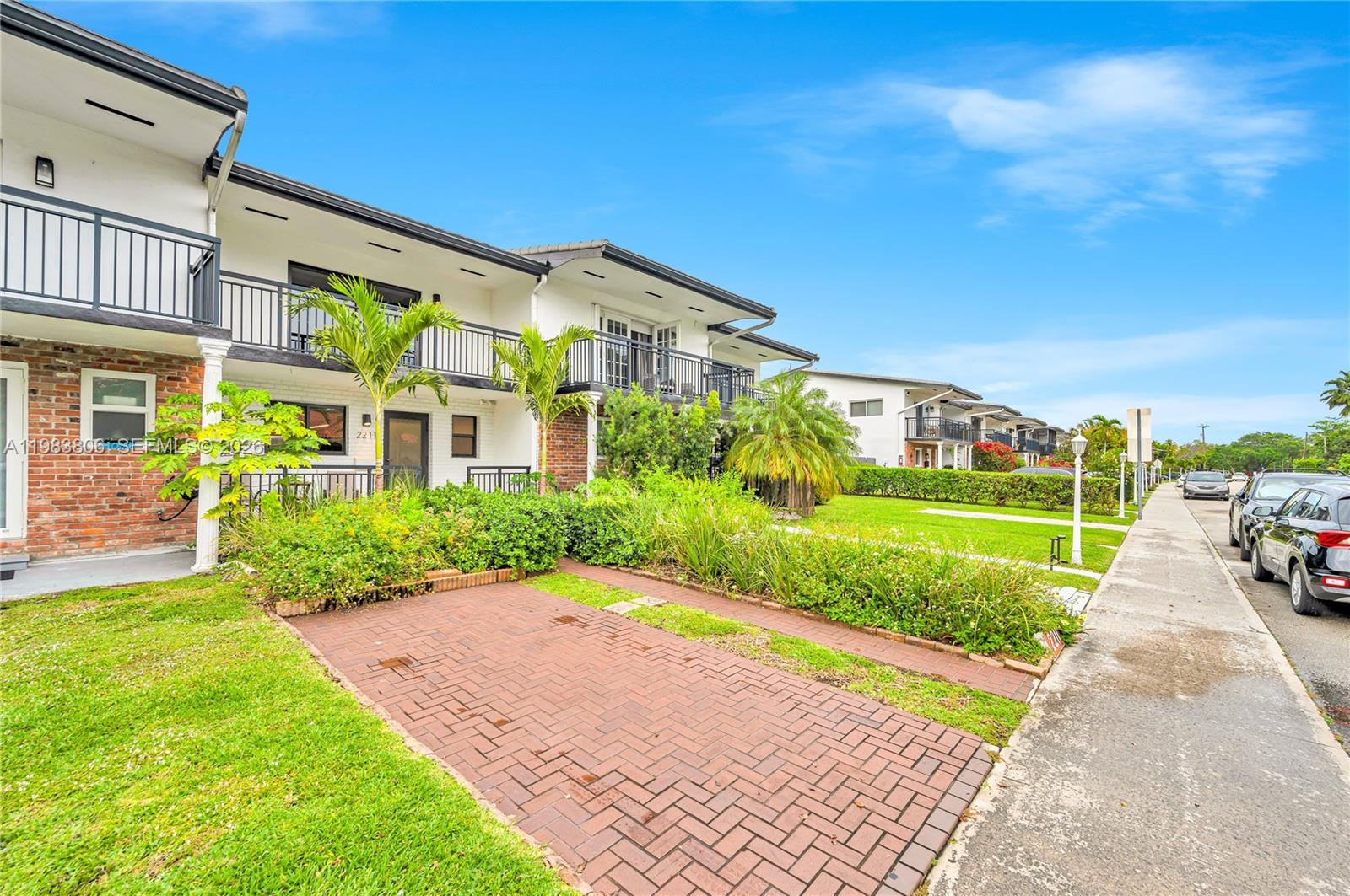 COLLONADE CONDO - Residential Lease