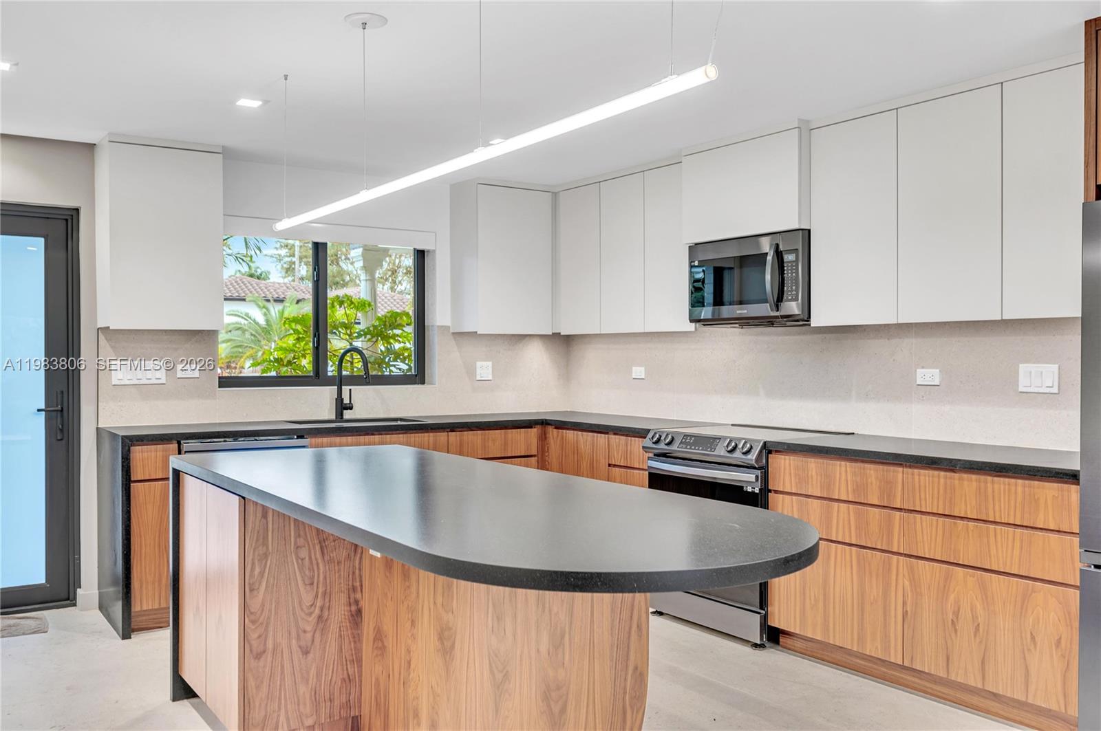 COLLONADE CONDO - Residential Lease