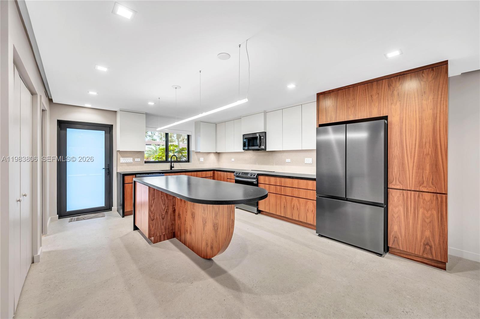 COLLONADE CONDO - Residential Lease