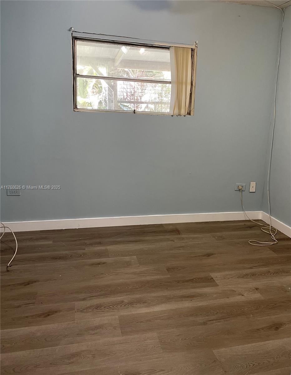 SANDALFOOT COVE SEC 1 - Residential Lease