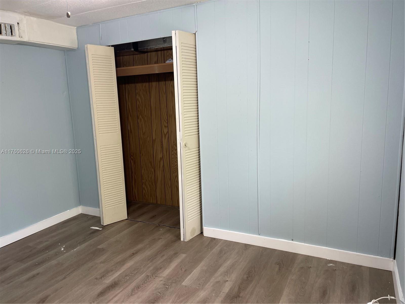 SANDALFOOT COVE SEC 1 - Residential Lease