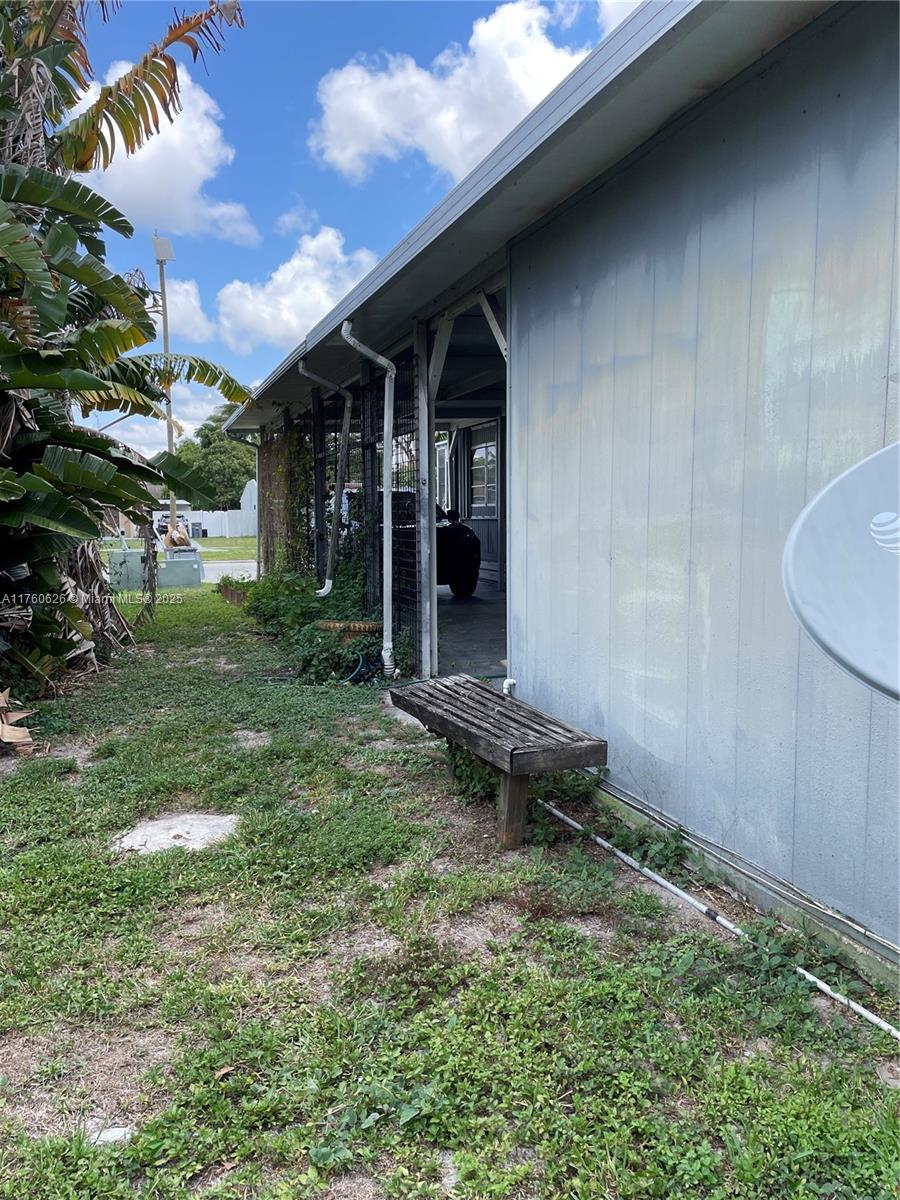 SANDALFOOT COVE SEC 1 - Residential Lease