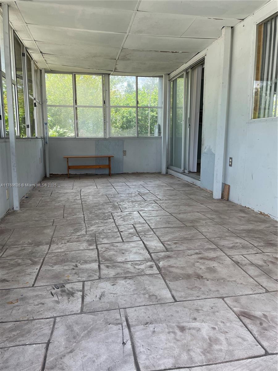 SANDALFOOT COVE SEC 1 - Residential Lease