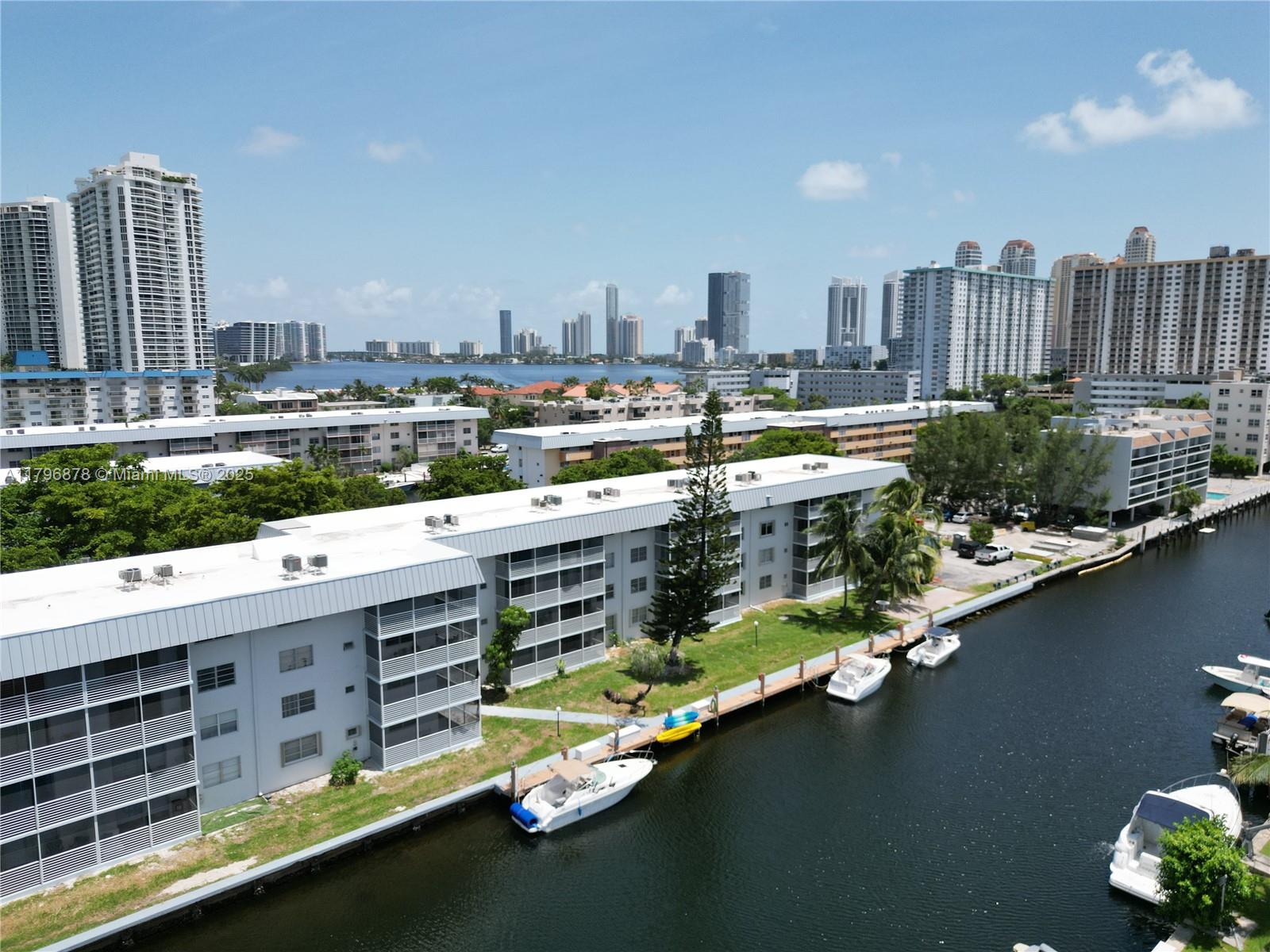EDEN ISLES CONDO NO 7 - Residential