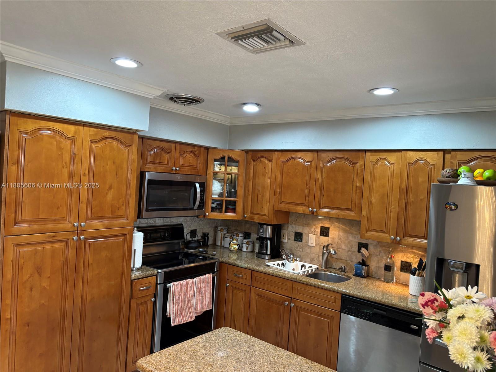 BOULEVARD HEIGHTS SEC 2 4 - Residential Lease