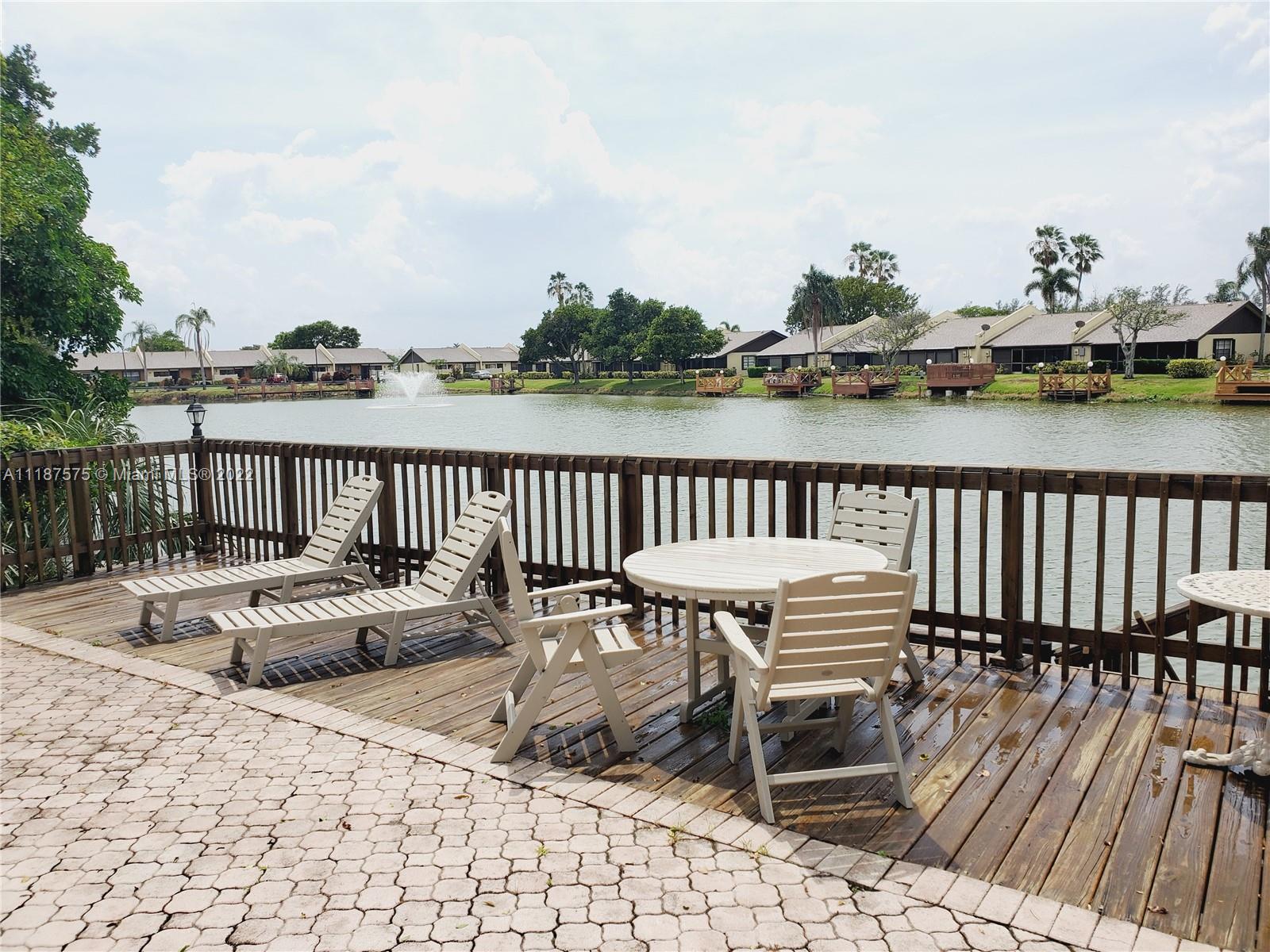 WOODLAKE ISLES NORTH CONDO - Residential