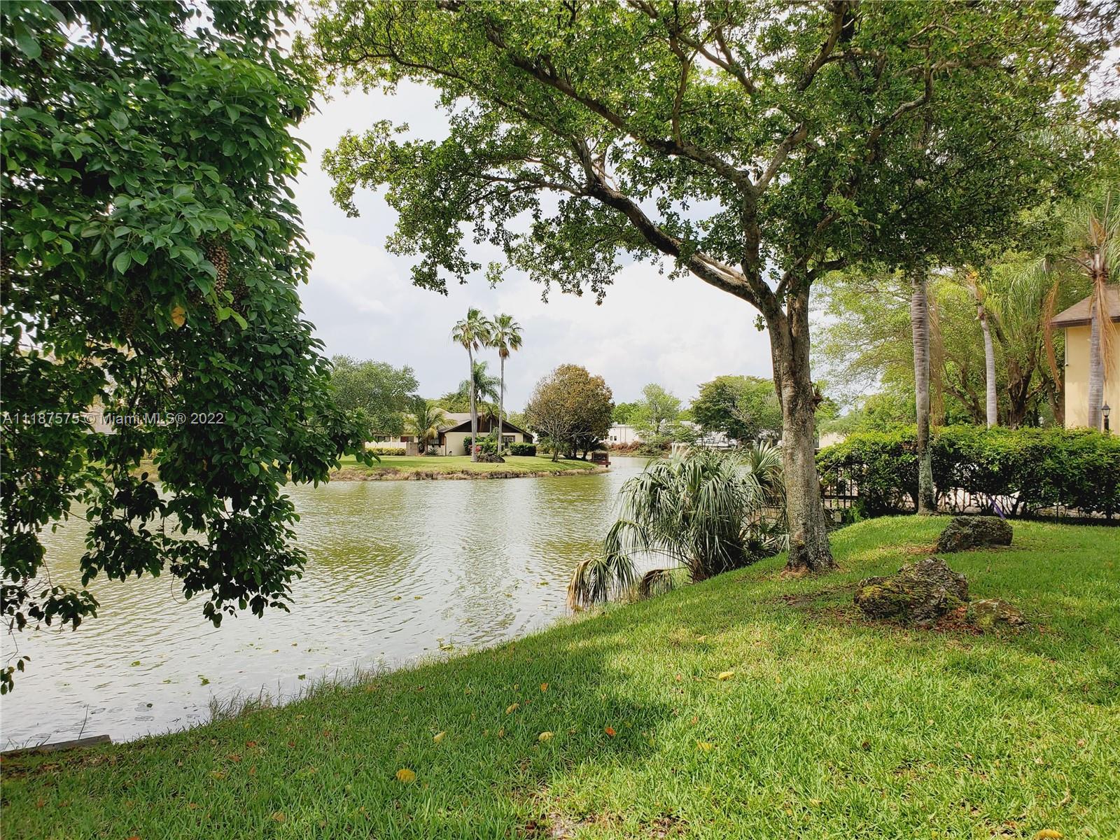 WOODLAKE ISLES NORTH CONDO - Residential