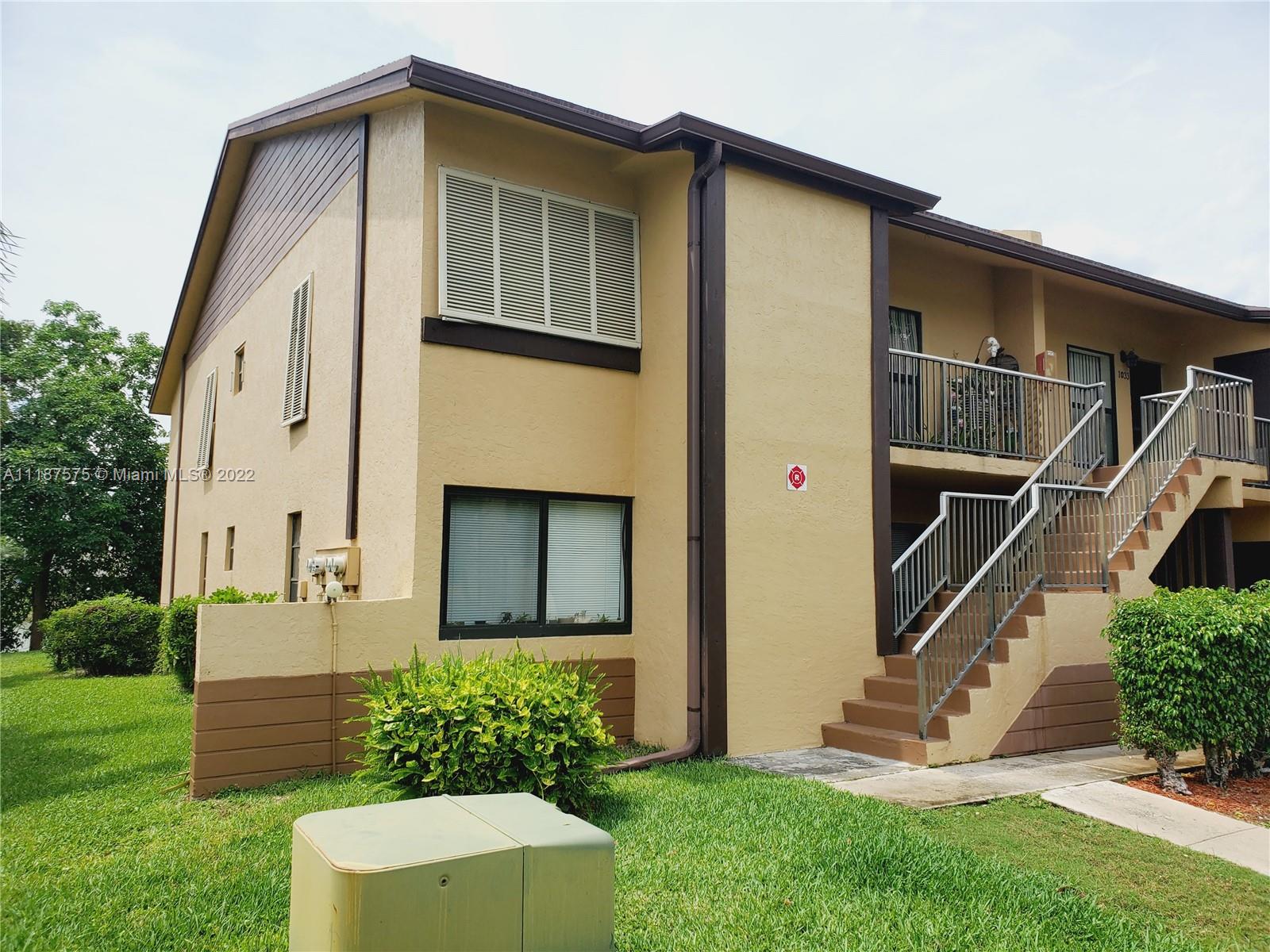 WOODLAKE ISLES NORTH CONDO - Residential