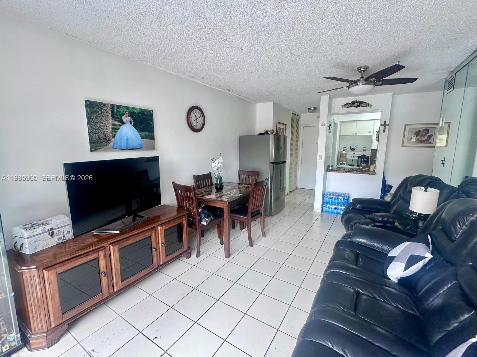 SANDERLING APTS CONDO - Residential