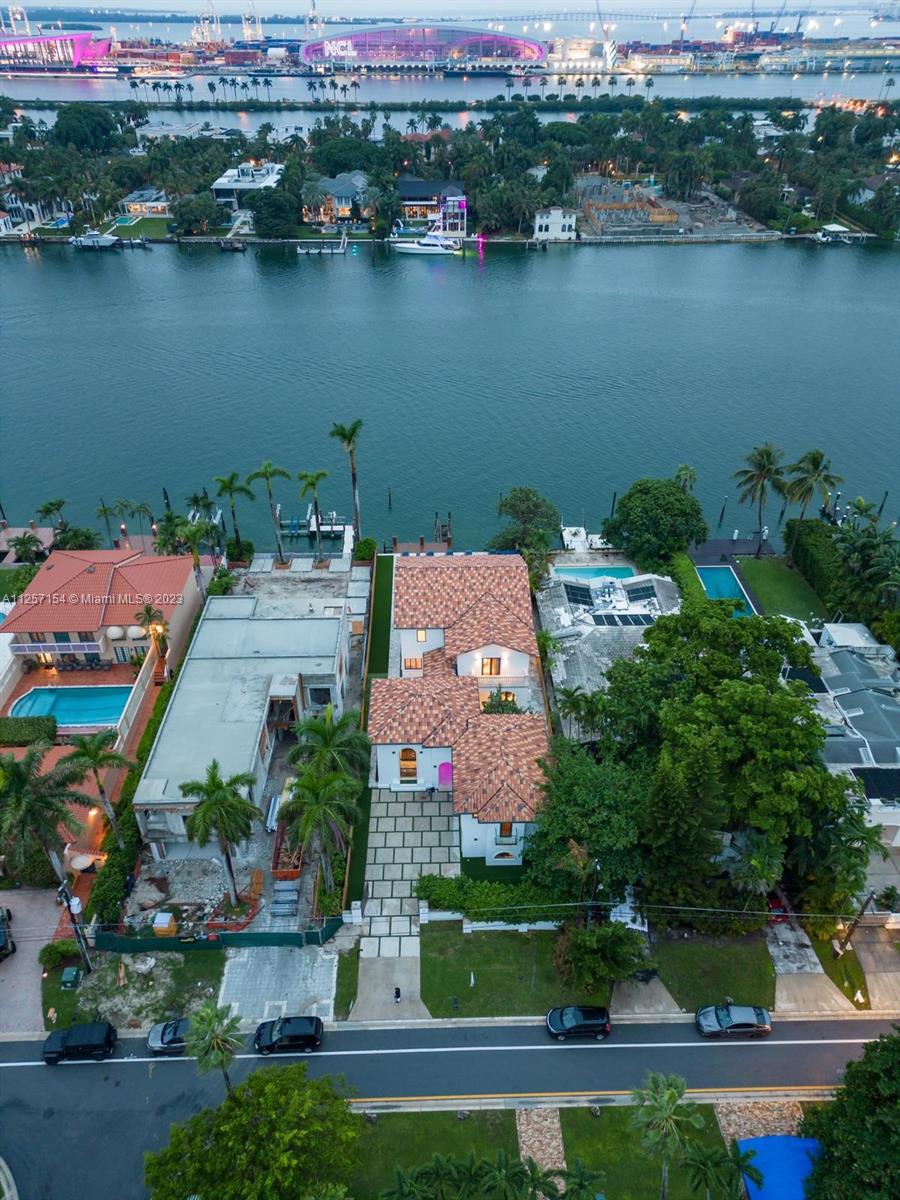 HIBISCUS ISLAND - Residential