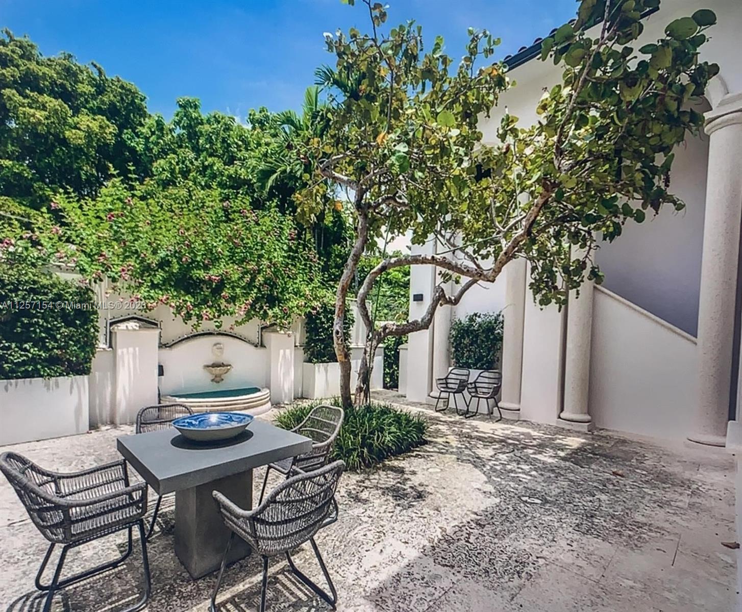 HIBISCUS ISLAND - Residential