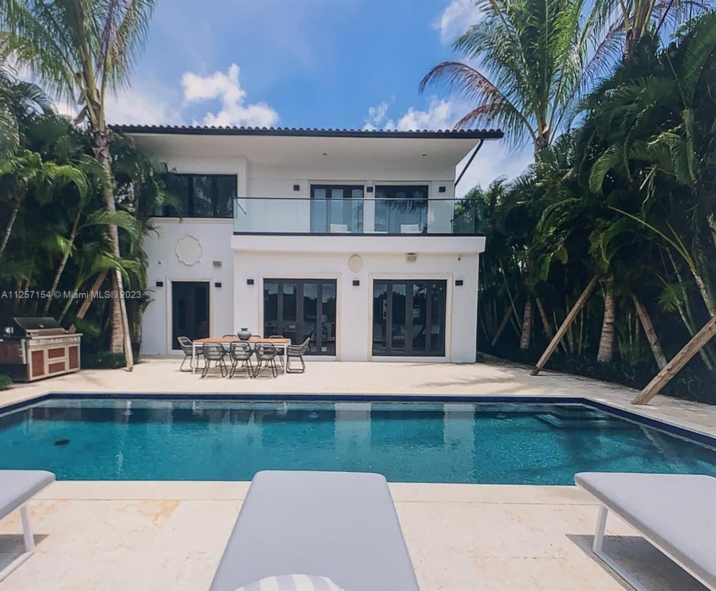HIBISCUS ISLAND - Residential
