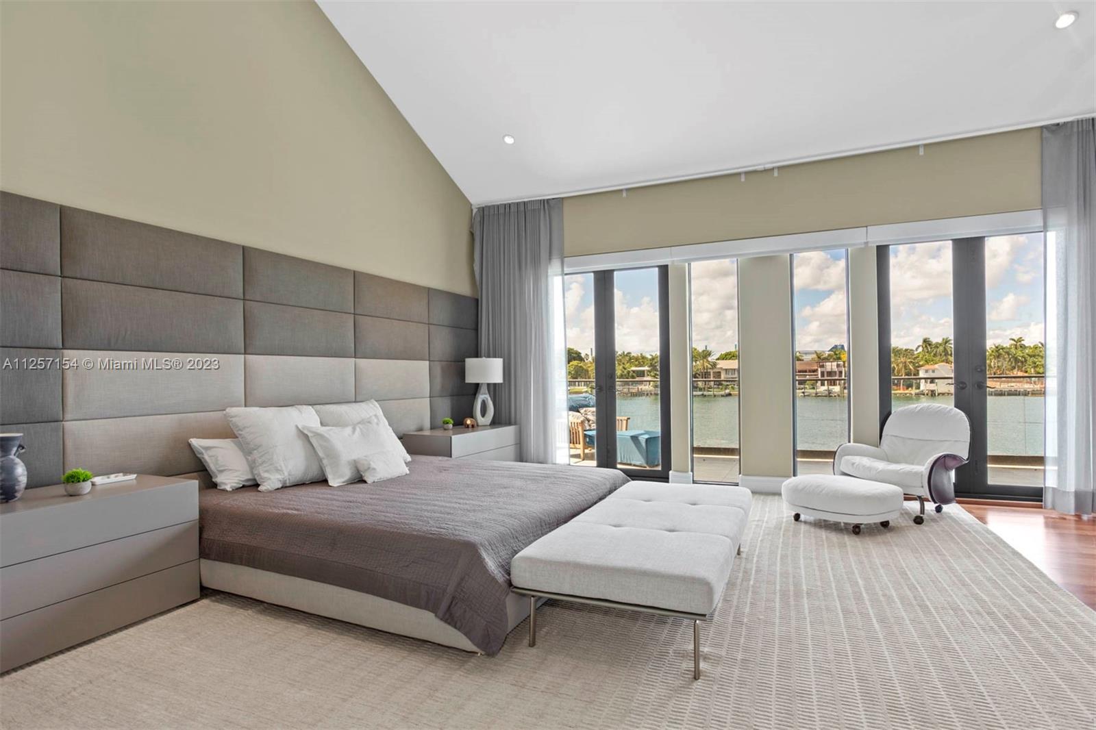 HIBISCUS ISLAND - Residential